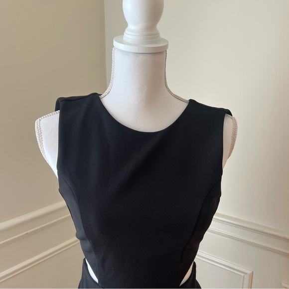 Lulu’s Utterly Smitten Black Cutout Side Maxi Dress - Picture 4 of 7